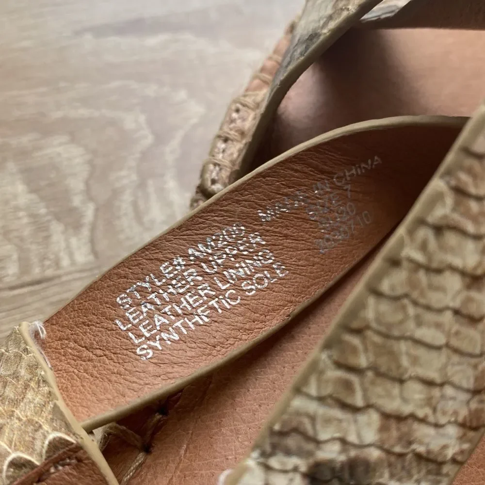 NWOT. Madewell Malia Snakeskin Espadrilles
